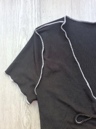 Top Negro Costuras Vintage