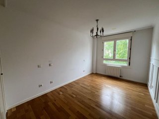Piso en venta en Portillejo - Valdegastea en Logroño