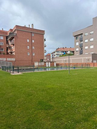 Piso en venta en Portillejo - Valdegastea en Logroño