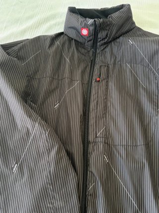 Chaqueta chubasquero marca Element   talla M-L