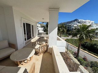 Piso en venta en Los Naranjos - Las Brisas en Marbella