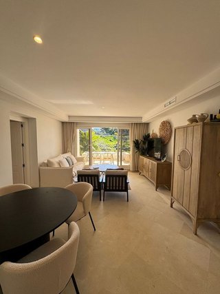 Piso en venta en Los Naranjos - Las Brisas en Marbella
