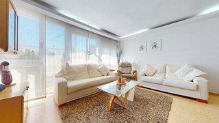 Piso en venta en La Malva-rosa en Valencia