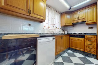 Piso en venta en La Malva-rosa en Valencia