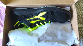 Zapatos de seguridad U-Power negros y amarillos