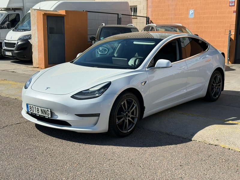 Tesla Model 3 2020 - foto 1