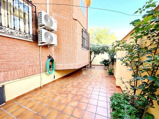 Casa adosada en venta en Ensanche en Alcalá de Henares