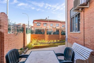 Casa adosada en venta en Montequinto en Dos Hermanas