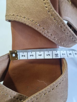 Sandalias de tacón ligeras