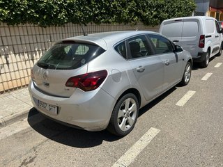 Opel Astra 2010