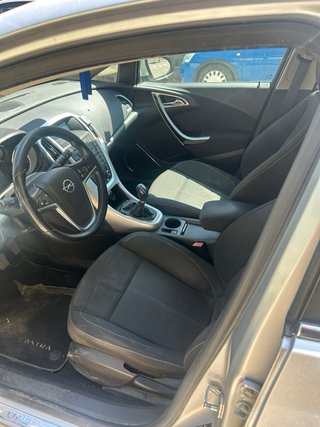 Opel Astra 2010
