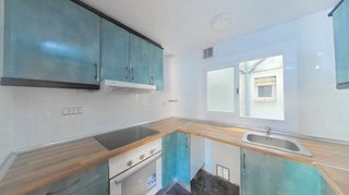 Piso en venta en Les Roquetes en Barcelona
