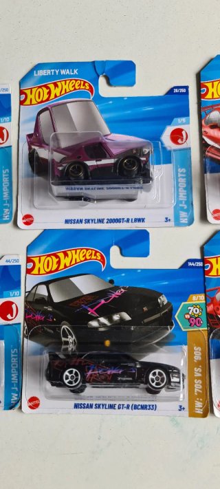Hot Wheels Nissan y Toyota Supra