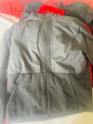 Giacchetta Nike Nera e Rossa