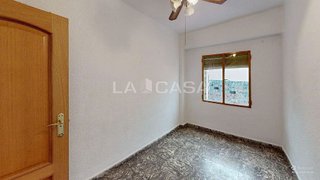 Piso en venta en La Creu del Grau en Valencia