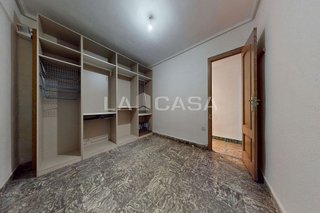 Piso en venta en La Creu del Grau en Valencia