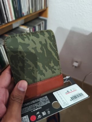 Billetera Pull&Bear Camuflaje Marrón y Verde