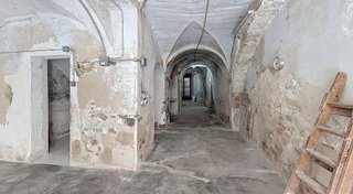 Casa adosada en venta en Besalú