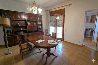 Casa adosada en venta en Besalú