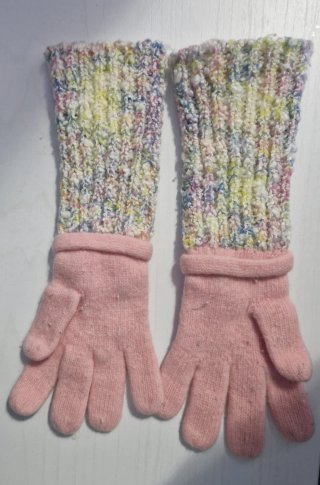 Guantes de lana rosas y multicolor