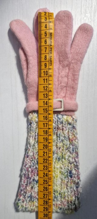 Guantes de lana rosas y multicolor