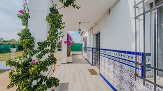 Chalet en venta en Carmona