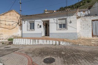 Chalet en venta en Moclín