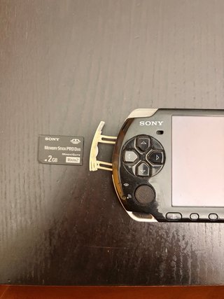 PSP 3000 + Cámara + Juegos + Batería Nueva