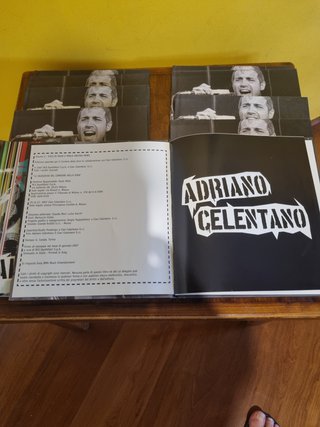 Collezione 10 volumi e cd  Adriano Celentano 2007
