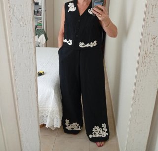 Conjunto chaleco y pantalón negro