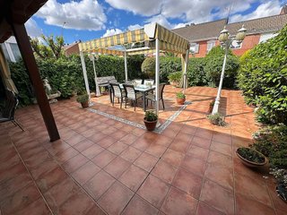 Casa adosada en venta en Las Américas en Parla