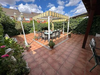 Casa adosada en venta en Las Américas en Parla