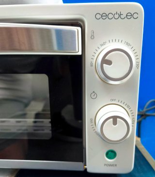 Cecotec horno/tostador sobremesa. 10L capacidad.