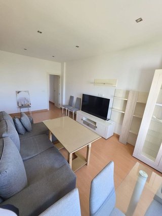 Piso en venta en Carmona