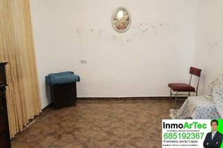 Casa adosada en venta en Illora