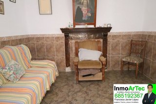 Casa adosada en venta en Illora