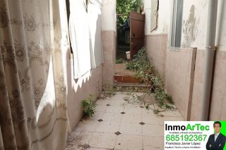 Casa adosada en venta en Illora
