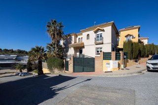 Chalet en venta en Urbanizaciones en Alhendín