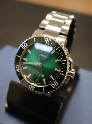 Oris Aquis Date Calibre 400 Reloj Automático