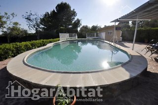 Chalet en venta en La Conarda-Montesano en Bétera
