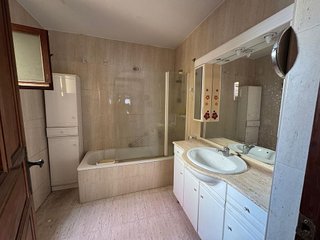 Chalet en venta en El Camp de l'Arpa del Clot en Barcelona