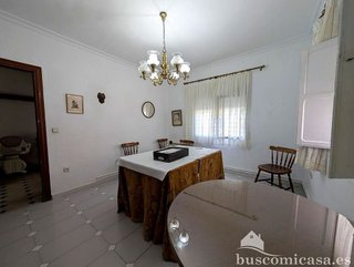 Chalet en venta en Linares