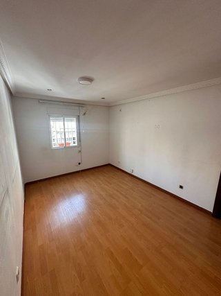 Piso en venta en Vista Alegre en Madrid