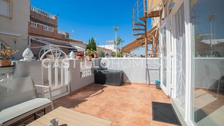 Casa adosada en venta en La Siesta - El Salado - Torreta en Torrevieja