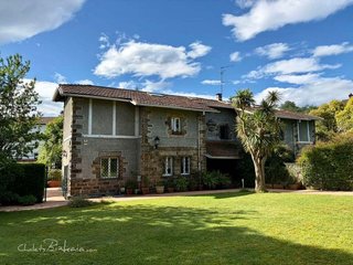 Casa pareada en venta en Galdakao
