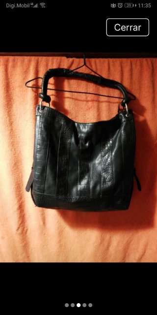 Bolso de mano negro