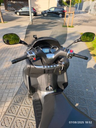 Piaggio MP3 300 lt - Maxi Scooter