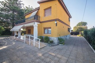 Chalet en venta en Las Bayas en Elche