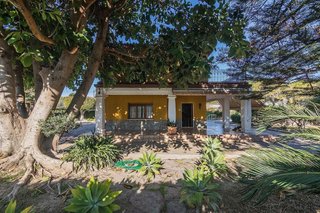 Chalet en venta en Las Bayas en Elche