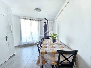 Ático en venta en Trinitat Vella en Barcelona